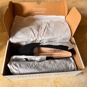 Life Stride Black Loafers Elegant Flats